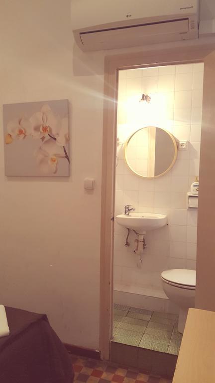 Hostal Lima Barcelona Kültér fotó